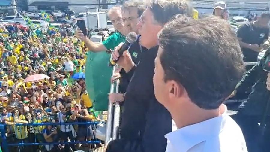 6.ago.2022 - O presidente Jair Bolsonaro (PL) durante discurso a apoiadores no Recife - Reprodução