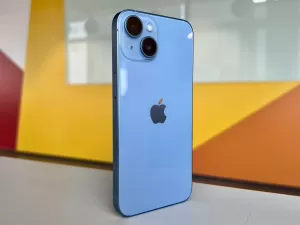 iPhone 14 foi sucesso de vendas em 2023 e está com R$ 1.450 de desconto