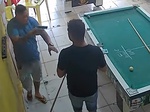 Homens matam sete pessoas após perderem partida de sinuca em bar; veja vídeo