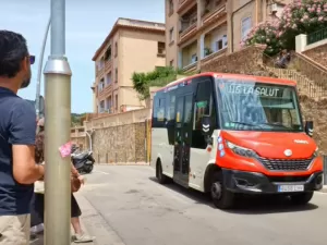 Revoltados com turistas, espanhóis 'somem' com linha de ônibus do Maps
