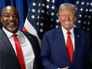 Apoiador de Trump que se chamou de 'nazista negro' perde governo da Carolina do Norte