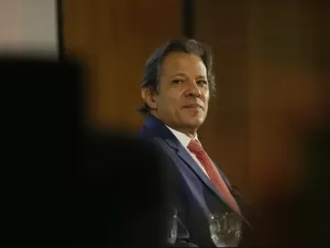 Haddad aproveita resultado das urnas e se move para o centro