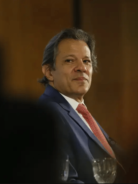 Haddad estuda forma de aumentar impostos para brasileiros com renda de ao menos R$ 1 milhão por ano