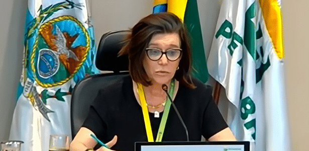 Preço da gasolina vai aumentar "já, já", diz presidente da Petrobras