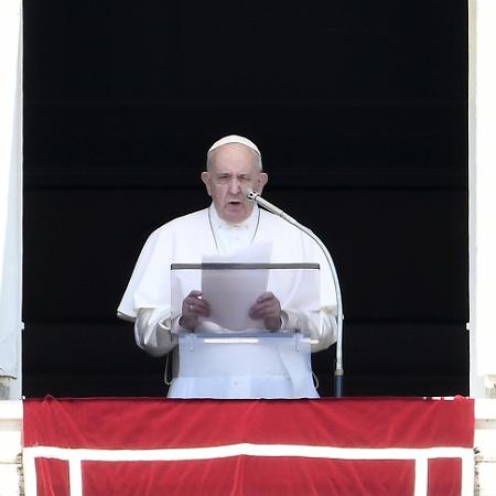 4.ago.2019 - Papa Francisco durante a oração do Angelus, no Vaticano - Filippo Monteforte/AFP
