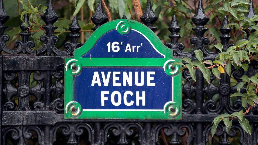 Placa mostra endereço da princesa em Paris - Jacques Demarthon - 8.out.2012/AFP