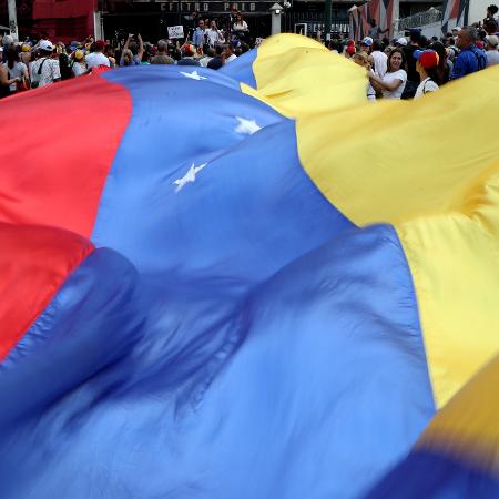 Manifestação exibe bandeira da Venezuela - REUTERS/Ivan Alvarado/File