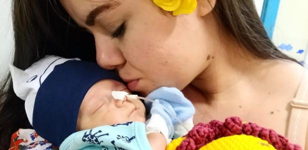 Luta contra covid-19 em hospital | Bebê vence coronavírus após perder irmão gêmeo e já aprende a mamar em AL