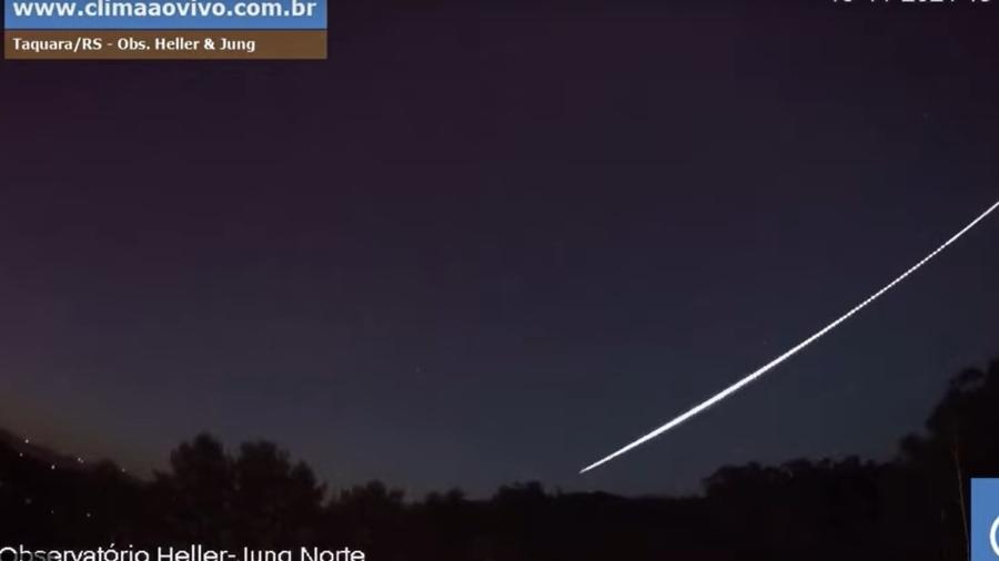 Imagem do meteoro capturada pelo Observatório Heller&Jung em Taquara (RS) - Reprodução/Observatório Heller&Jung
