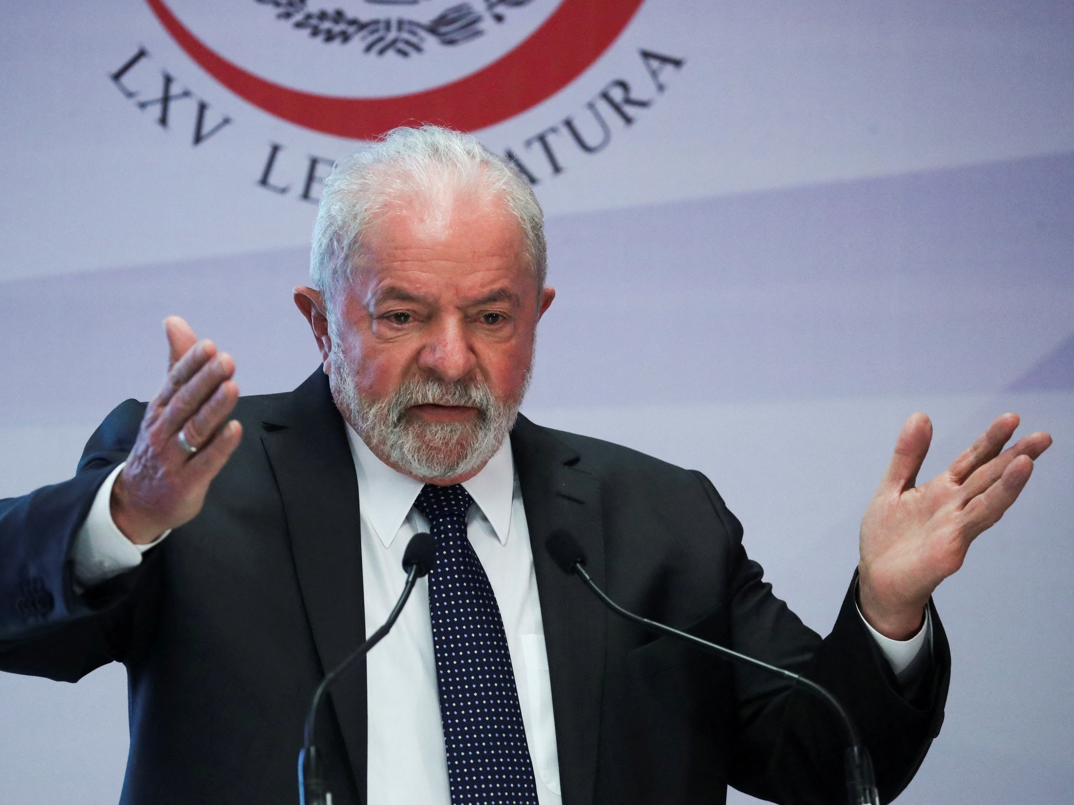 Por segurança, PT decide que Lula só viajará para "terrenos controlados"