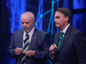 Lula é multado em R$ 250 mil pelo TSE por impulsionar post contra Bolsonaro