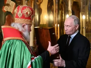 Putin toma posse para novo mandato na Rússia em cerimônia boicotada pelos EUA