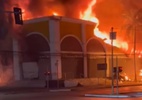 Shopping popular de Cuiabá pega fogo e fica completamente destruído - Reprodução