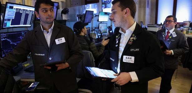 Empresas de chips engatam nova queda e limitam ganhos da Bolsa dos EUA