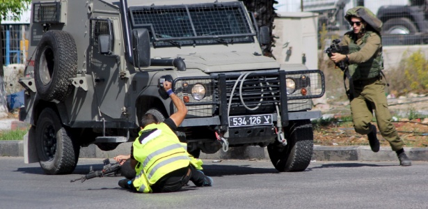 Palestino se disfarçou de jornalista para esfaquear um soldado israelense na Cisjordânia - Jameel Salhab/Reuters