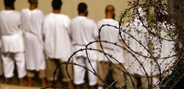 Deportar para Guantánamo prova que desumanização é arma política de Trump