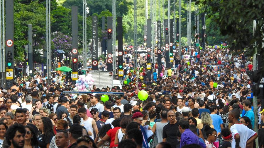 Decisão foi motivada pelo desfile de blocos de Carnaval de rua e vale também para todas as vias que participam do programa - Marcelo D. Sants/Framephoto/Estadão Conteúdo
