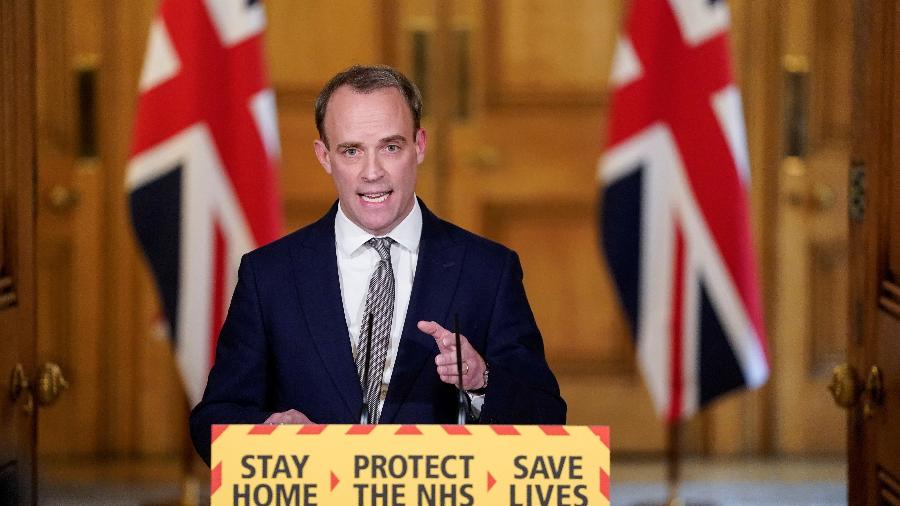 Dominic Raab, ministro das Relações Exteriores do Reino Unido, na coletiva sobre o coronavírus  - Andrew Parsons/10 Downing Street/Handout via Reuters
