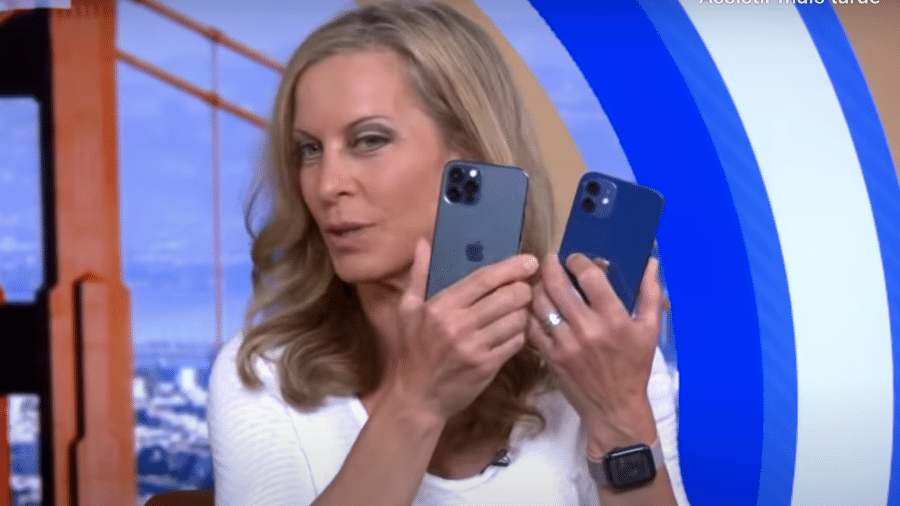 iPhone 12 aparece em novos tons de azul na TV dos EUA - Reprodução