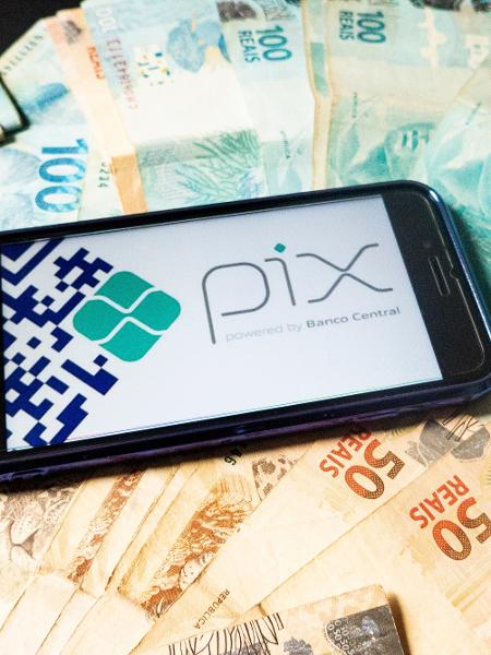 Imagem ilustrativa do Pix, sistema de pagamentos instantâneos do Banco Central - André Luís Ferreira/Fotoarena/Estadão Conteúdo