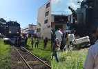 Carro é atingido por trem no interior de SP; veja vídeo - Reprodução/Facebook Anjos de Andradina