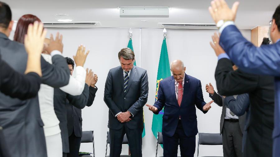 Presidente Jair Bolsonaro (PL) ao lado do general Luiz Eduardo Ramos, da Secretaria de Governo, em reunião com pastores - Carolina Antunes/PR