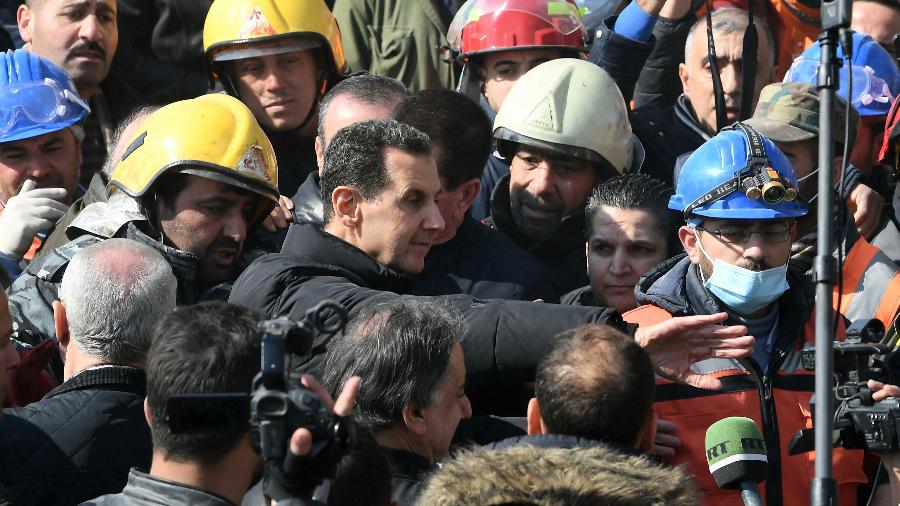 Presidente Sírio Bashar Al-Assad Visita Vítimas Do Terremoto