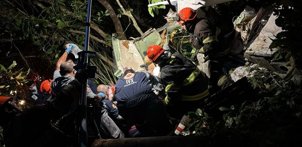 Avião de pequeno porte cai em Itanhaém (SP); uma pessoa morreu