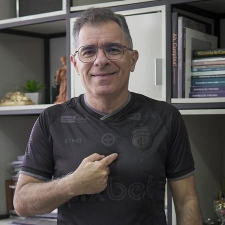 Artur Bolinha, candidato derrotado do Novo Artur Bolinha, candidato derrotado do Novo