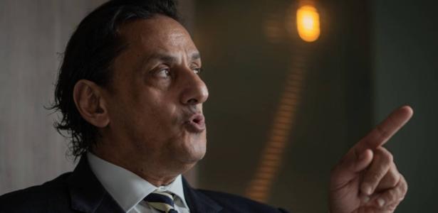 Wasseff age como miliciano ao tentar intimidar jornalista do UOL - 09/07/2021 - Vimarsana News