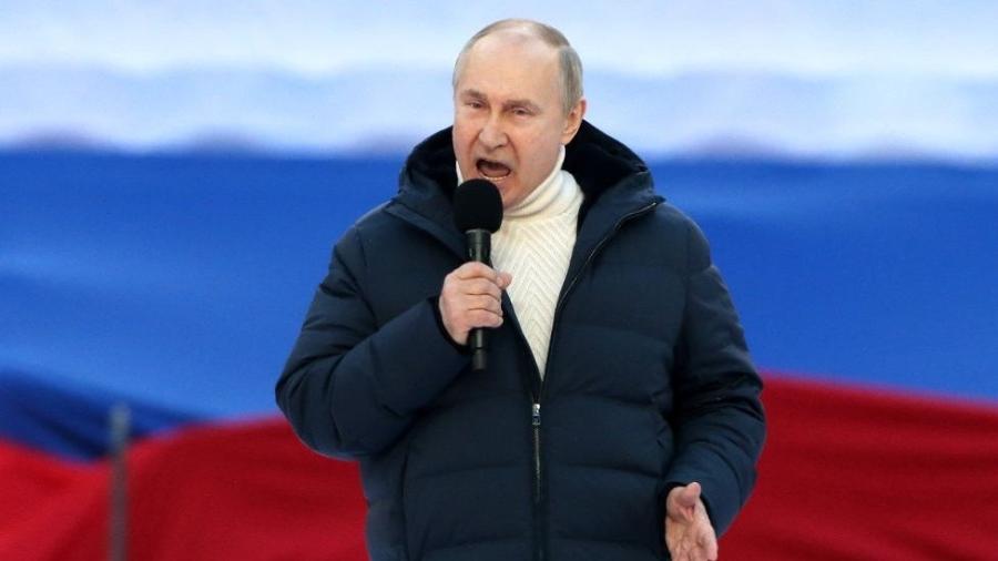 Putin não costuma demonstrar emoções em público, mas tem grande aprovação popular - Getty Images