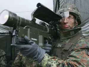 Ucrânia ativa defesa antiaérea para repelir ataque russo contra Kiev