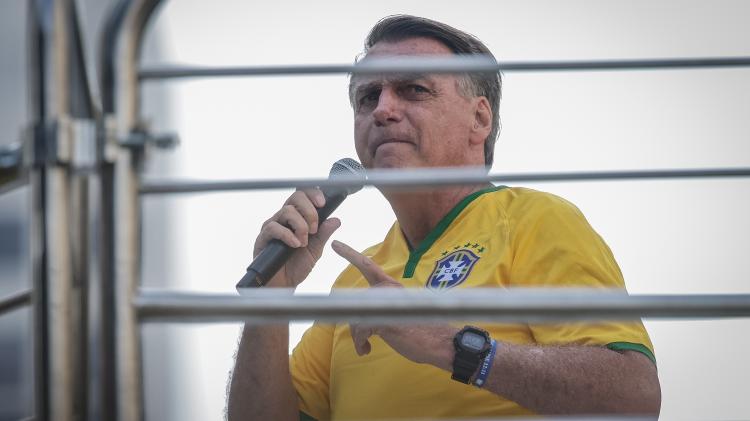 O ex-presidente Jair Bolsonaro em ato a apoiadores na avenida Paulista