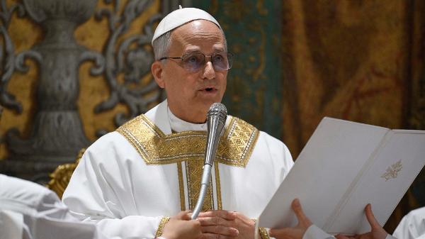 Papa Leão 14 rezou a sua primeira missa somente para cardeais