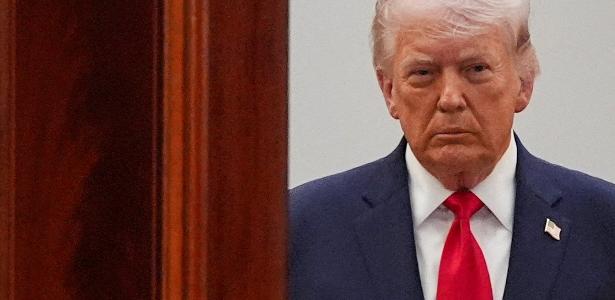 Debate sobre possível destituição de Trump ganha corpo nos EUA