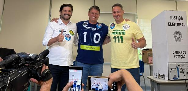Líder nas pesquisas em SP, Tarcísio diz que vai aguardar apuração 'com muita humildade'