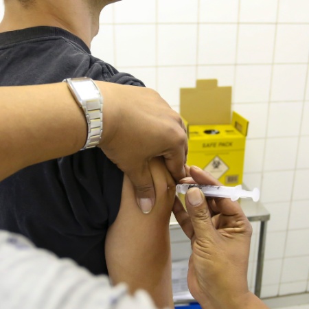 Vacinação contra febre amarela na UBS Horto Florestal, em São Paulo - Newton Menezes/Futura Press/Estadão Conteúdo