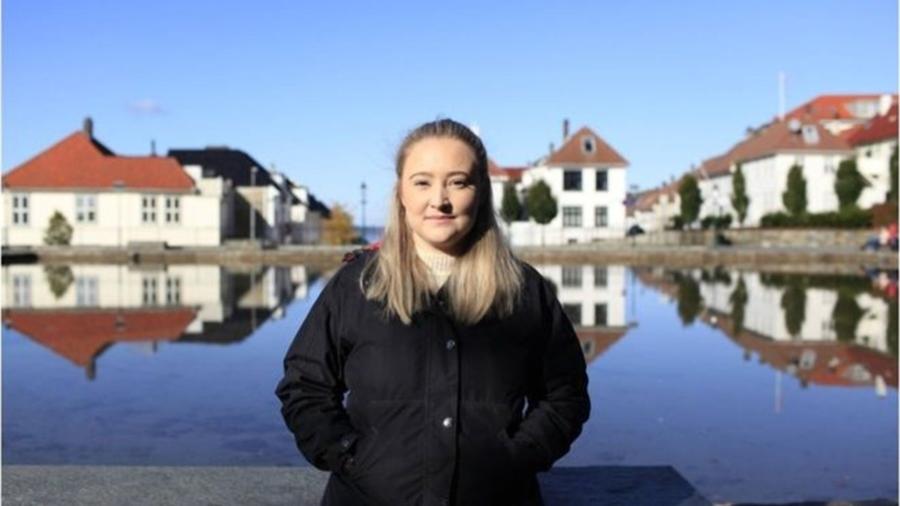 Ingebjørg Blindheim, 22, da Noruega - BBC
