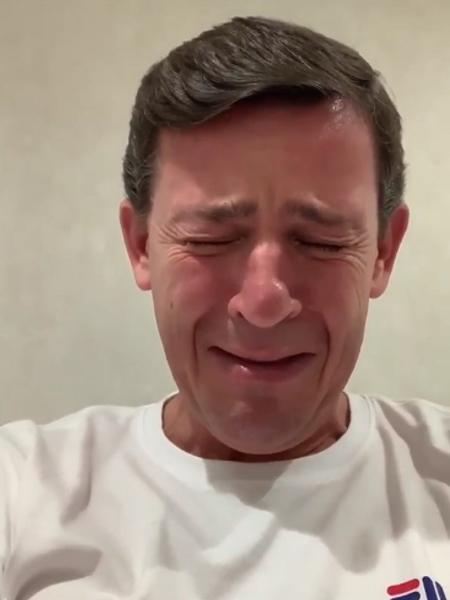 Prefeito de São Bernardo do Campo (SP) chora em vídeo - Reprodução/Instagram