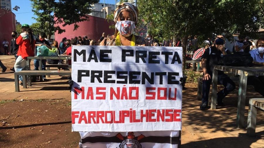 07.06.2020 - Maria Rute Alves Brito, manifestante no largo da Batata (SP) - Luís Adorno/UOL