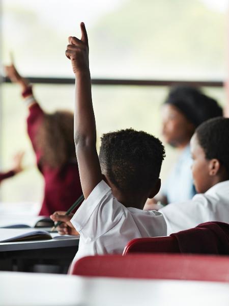 O limite máximo de alunos permitido por turma é de até 50% - Getty Images