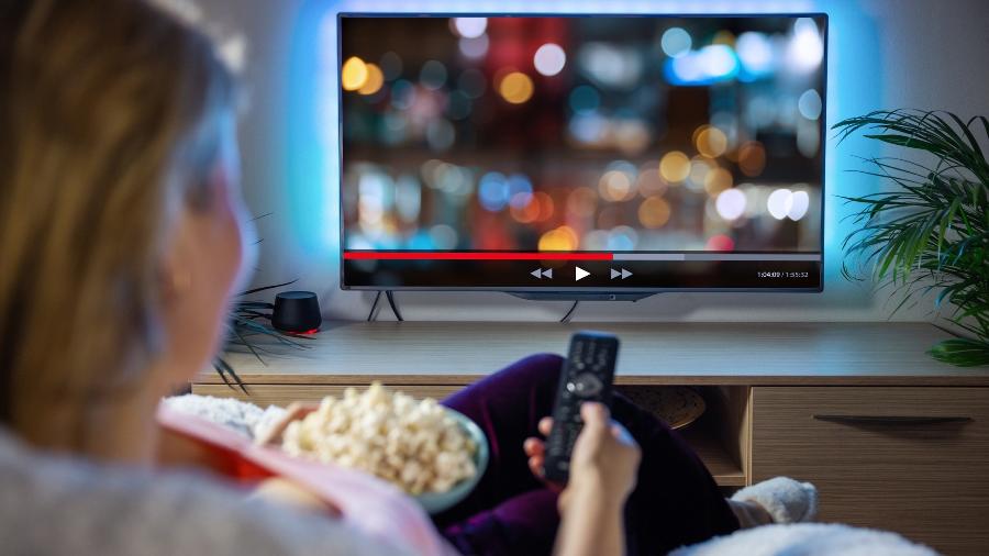 Lentidão e travamento na hora de acessar serviços de streaming são comuns em TVs 4K com processador e sistema defasados