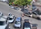 Vídeo: Homem é preso na BA após matar tia e agredir policiais a pauladas - Reprodução/X