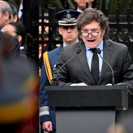 Javier Milei fez discurso no 42º aniversário da guerra entre a Argentina e o Reino Unido pelas Ilhas Malvinas, ou Ilhas Falkland para os britânicos