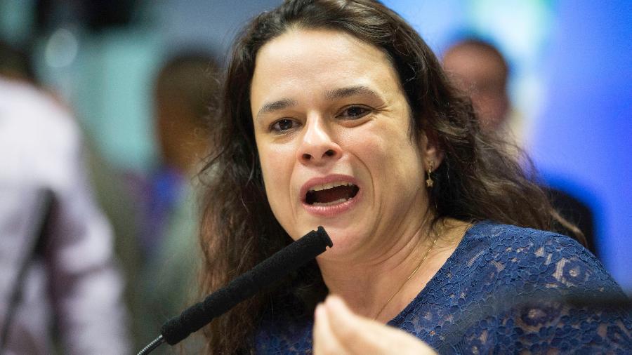 A deputada estadual Janaina Paschoal é do mesmo partido de Eduardo Bolsonaro - 18.fev.2019 - BRUNO ROCHA/FOTOARENA/FOTOARENA/ESTADÃO CONTEÚDO