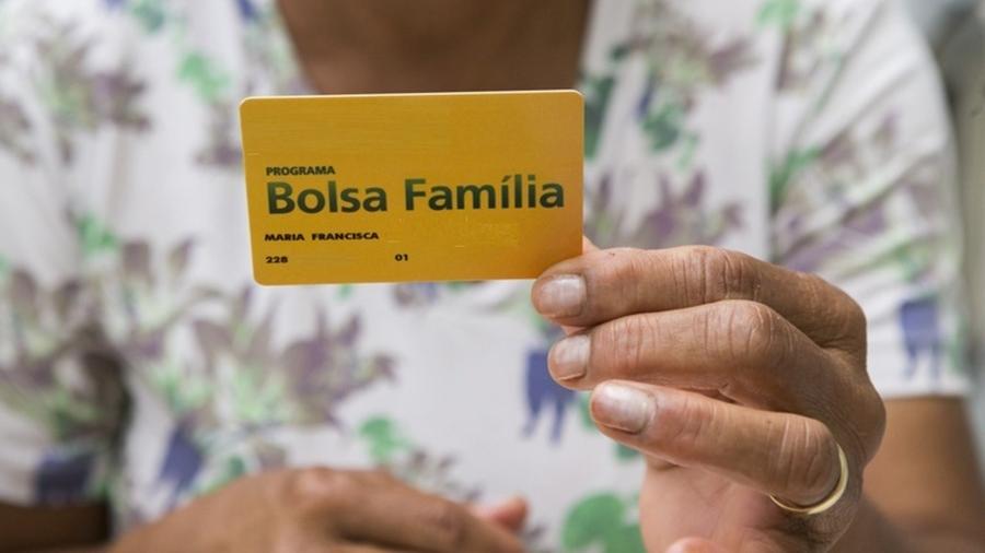 Quem recebe o Bolsa Família não pode acumular o benefício com o auxílio emergencial - Divulgação