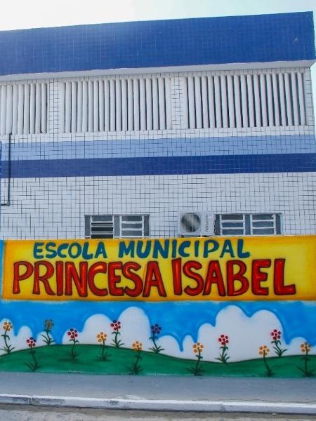 A Escola Municipal Princesa Isabel, no Bairro Jardim Brasil II, em Olinda, que leva o nome da filha do imperador Pedro II. - Prefeitura Municipal de Olinda