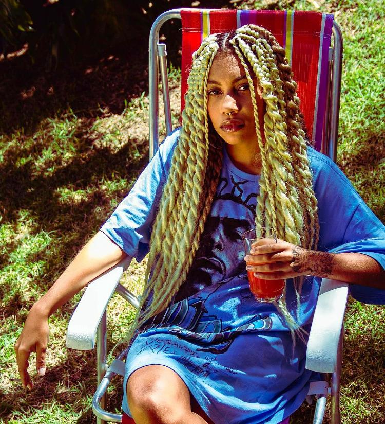 Bell Puã nas gravações do clipe de Bloco de Notas - Aline Mariz - Aline Mariz