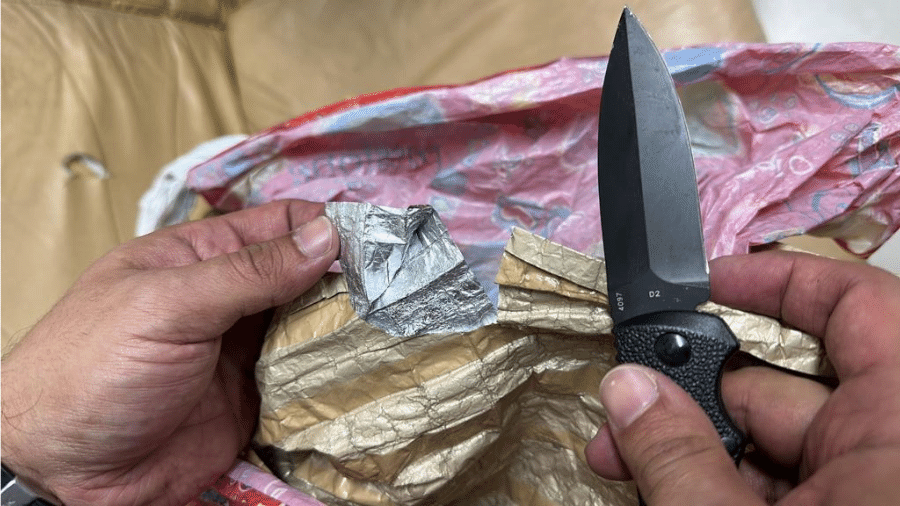 Sacola adaptada com alumínio utilizada nos furtos