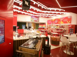 Loja da KitKat no Brasil tem 80 sabores, como churros e pão na chapa